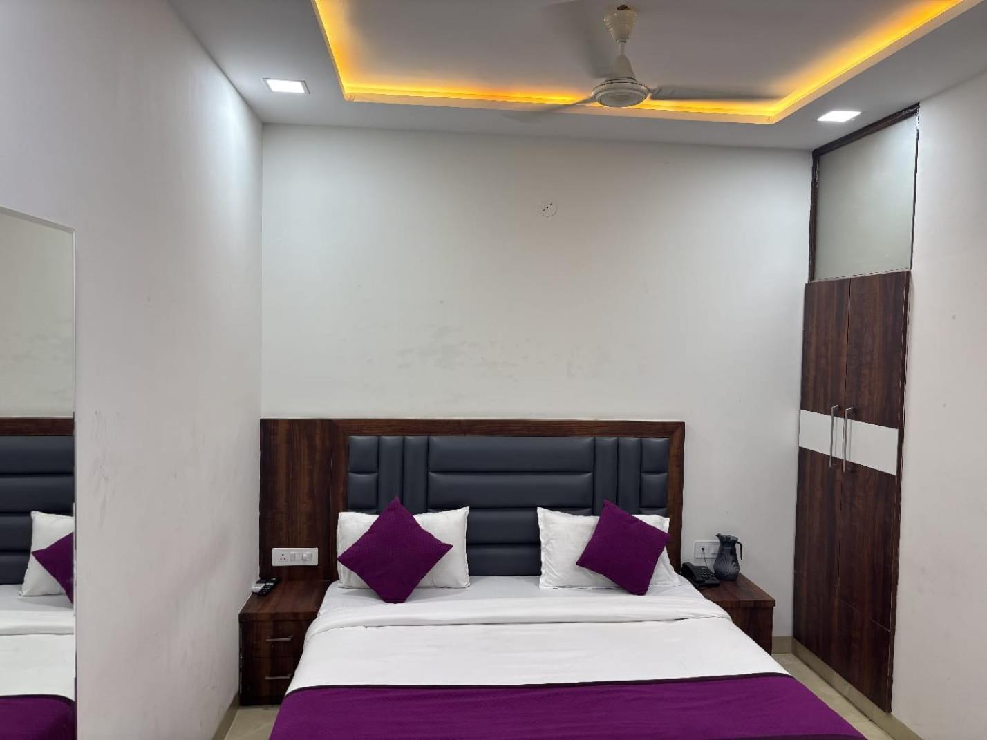 Hotel Ganga Palace - Agra Agra  Buitenkant foto